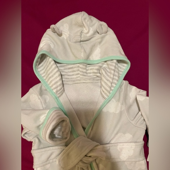 NWT Cloud Island Infant Hooded Bath Robe Size 6-9 months - Picture 2 of 3
